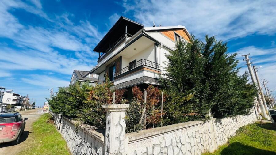 Kocaali eşyalı 3+1 kiralık tripleks