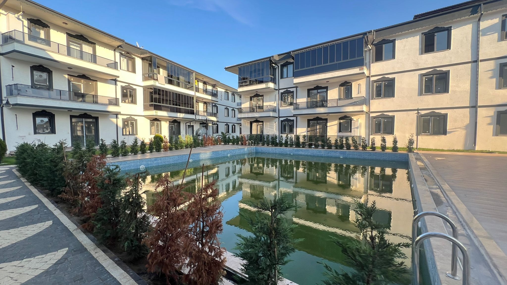 KARASU ÇİĞDEM EMLAKTAN...MÜSTAKİL BAHÇELİ & MUTFAK AYRI 2+1